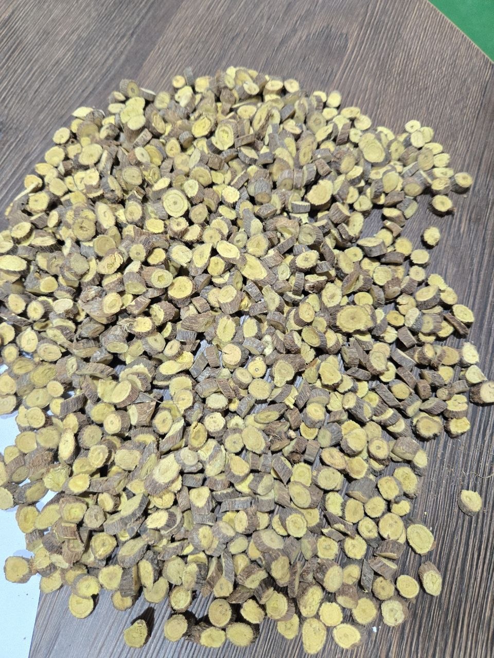 Licorice Root Coins / Slices by Botanic Herbs