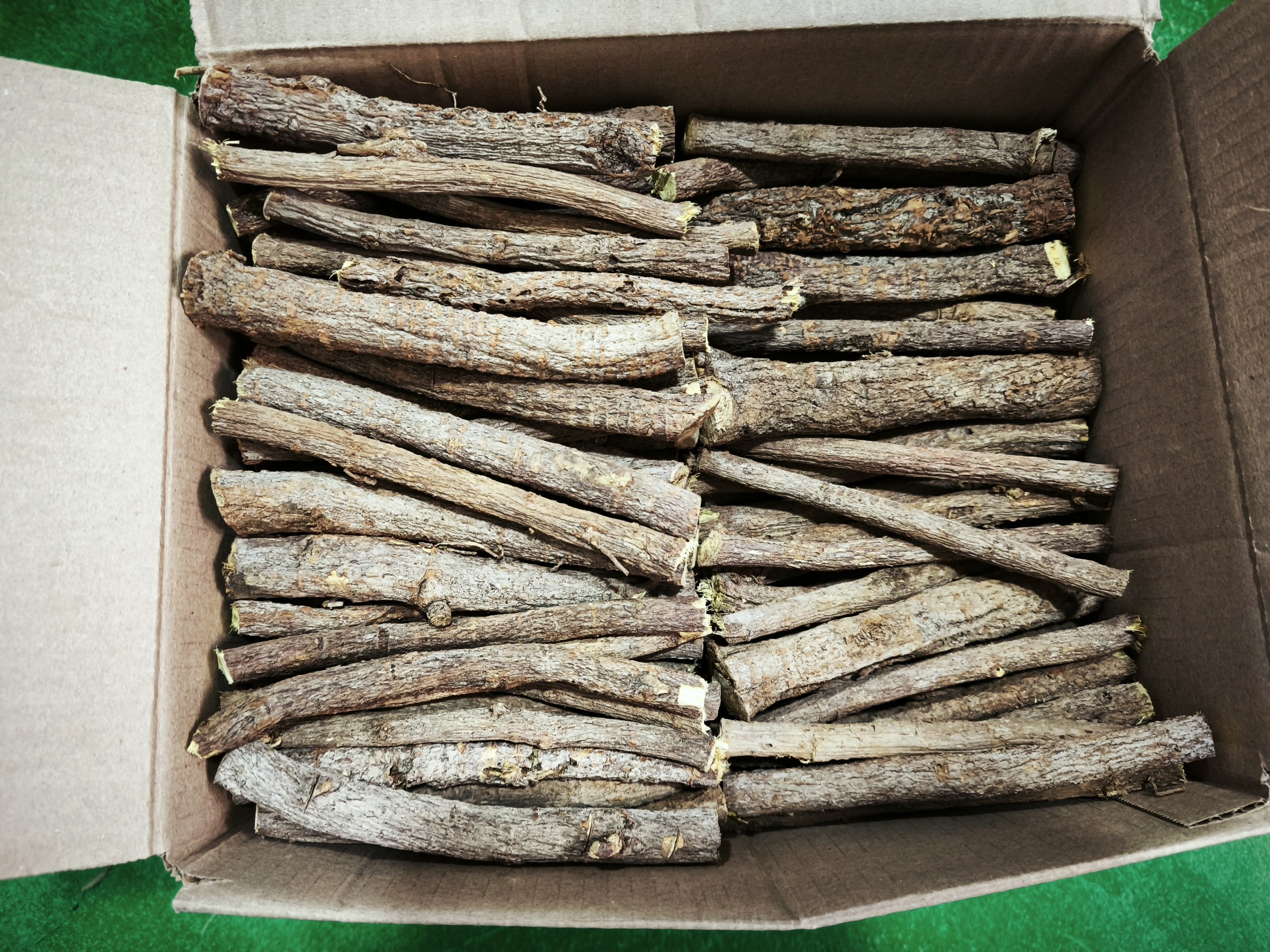 Licorice Root Sticks 15–25 cm, product view 1
