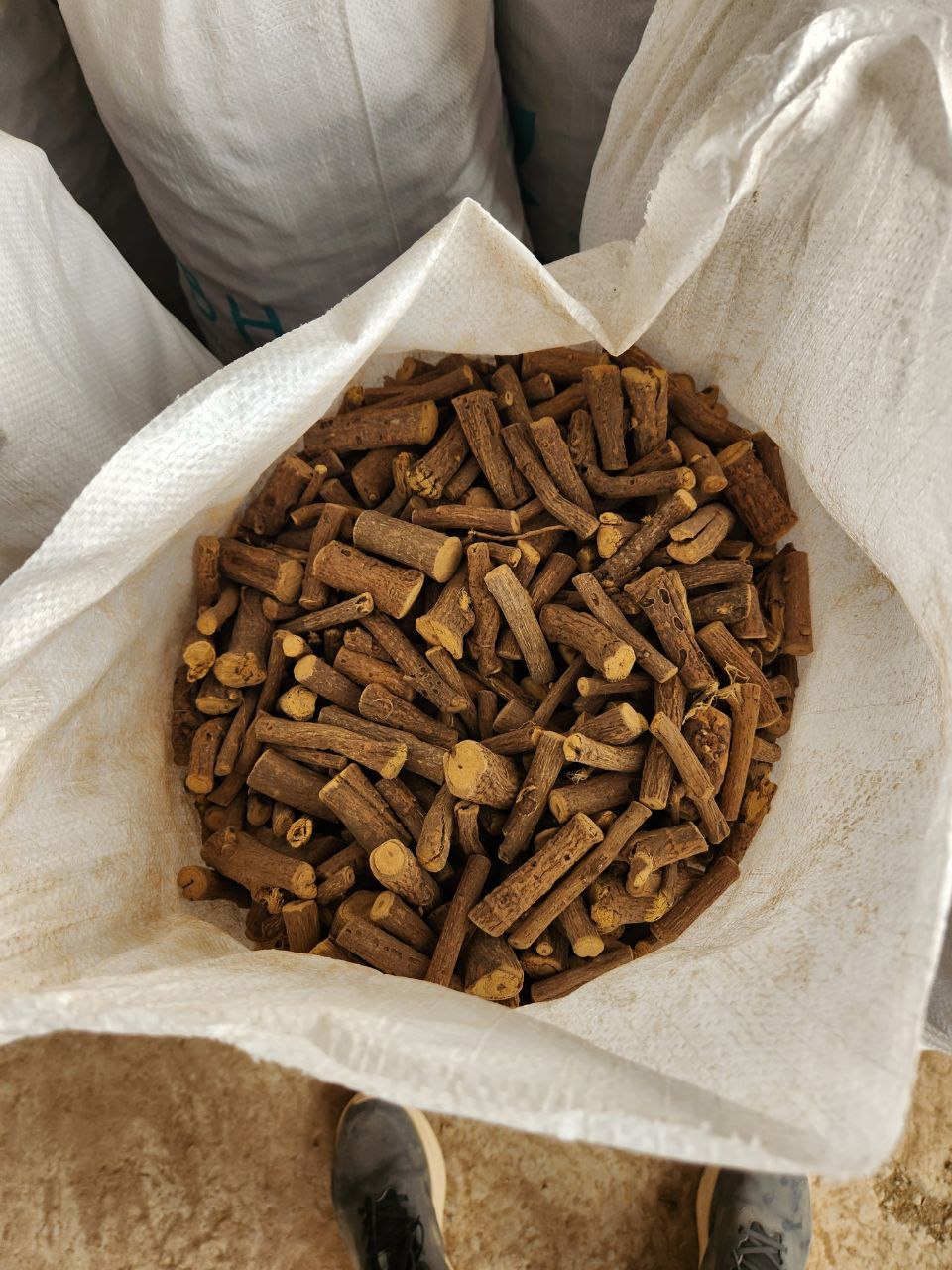 Licorice Root Sticks 5–6 cm, product view 2
