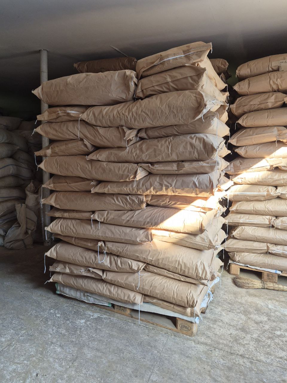 Spray Dried Licorice Extract Powder, GA 7–9%, Food Grade, product view 4